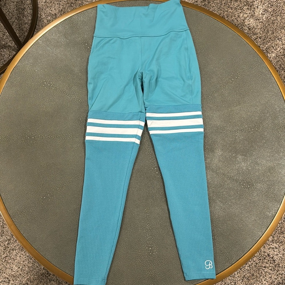 Bombshell Sportswear Leggings- Size M